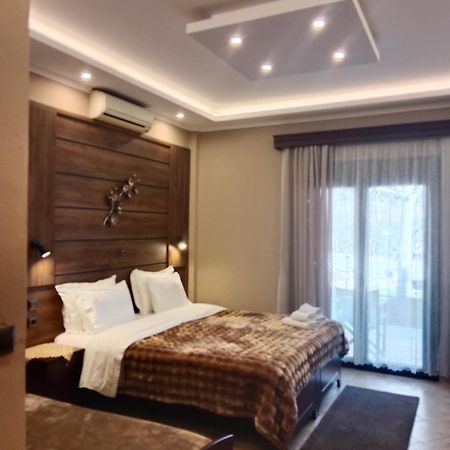 Apartamento Xenonas Arxontiko Káto Loutrákion Exterior foto